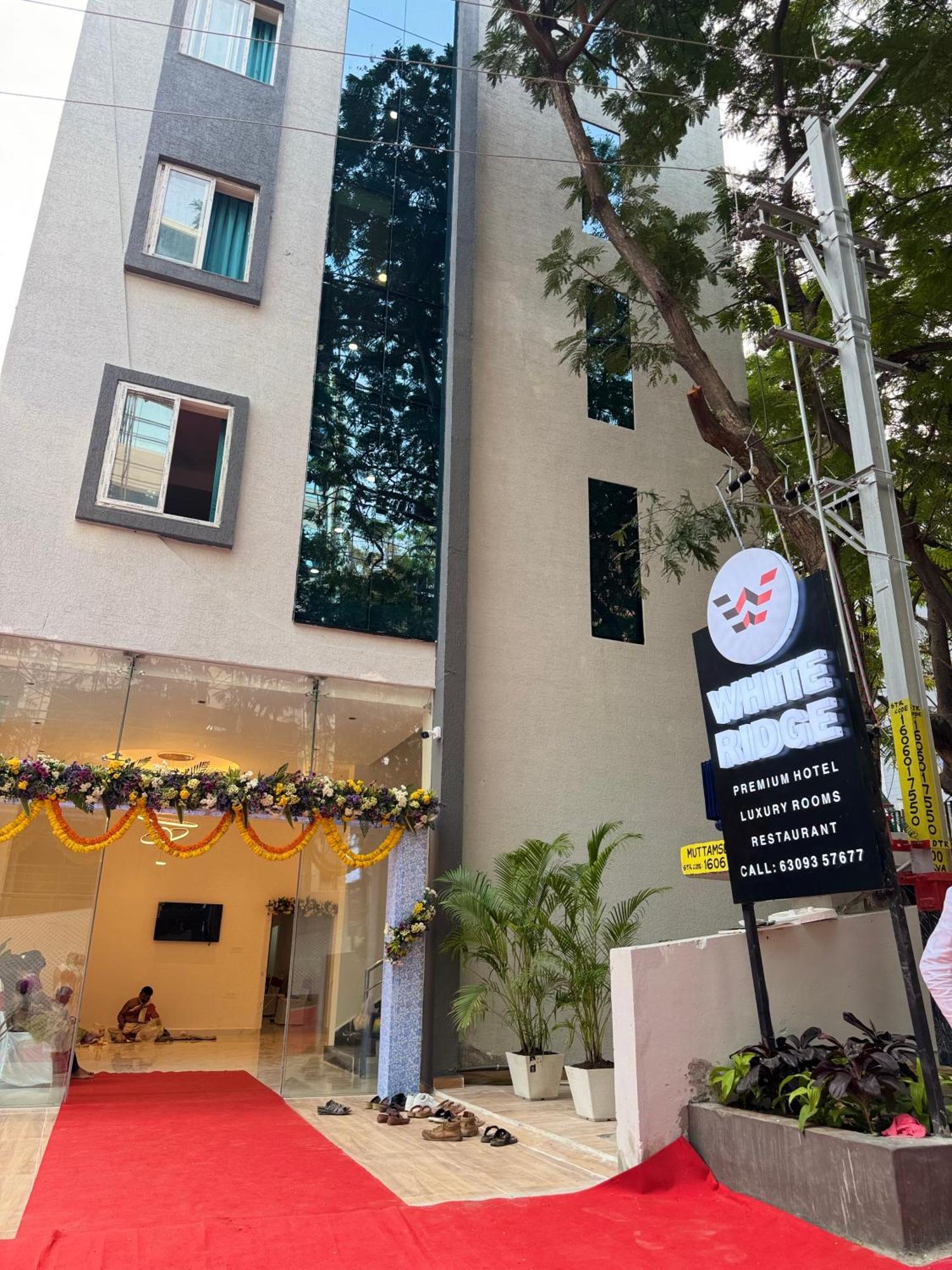 White Ridge Premium Hotel Hyderabad Exterior foto
