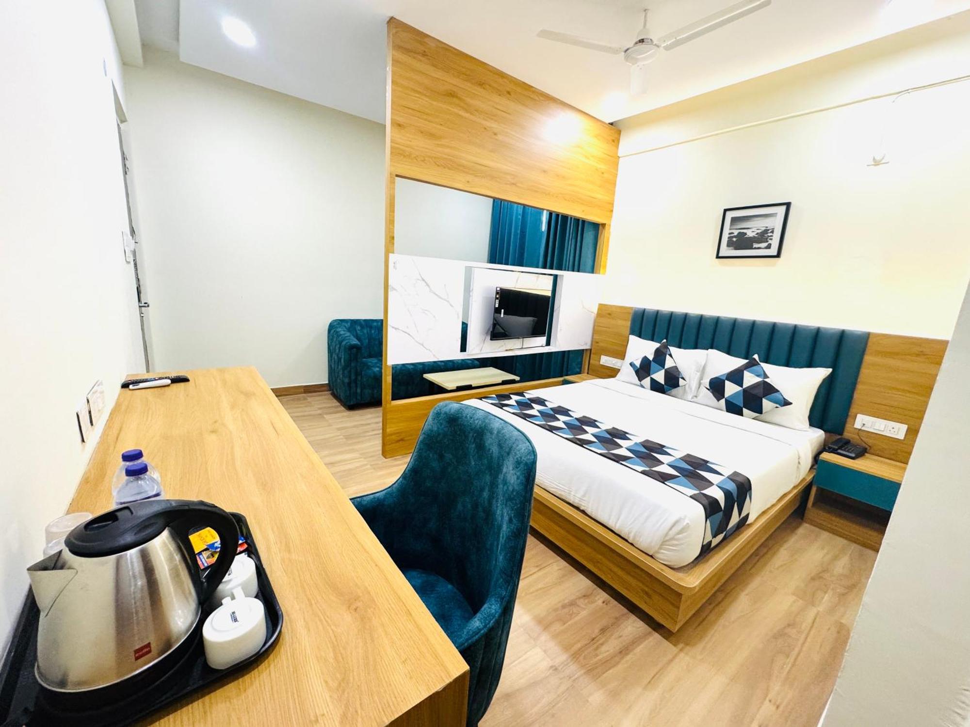 White Ridge Premium Hotel Hyderabad Exterior foto